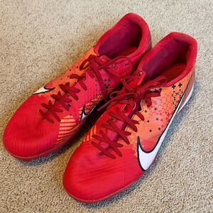 Nike zoom mercurial vapor 15 academy turf soccer shoes - men’s size 9